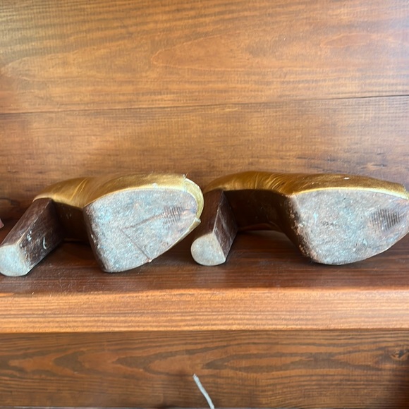 ALDO Gold Platform Heel. Real Leather. Size 7. GUC - Picture 7 of 7